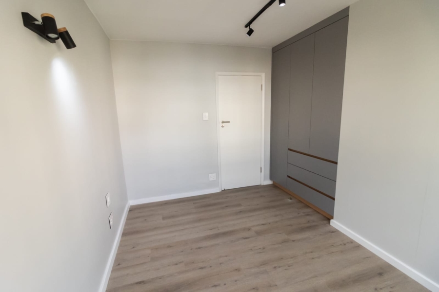 3 Bedroom Property for Sale in Sea Point Western Cape